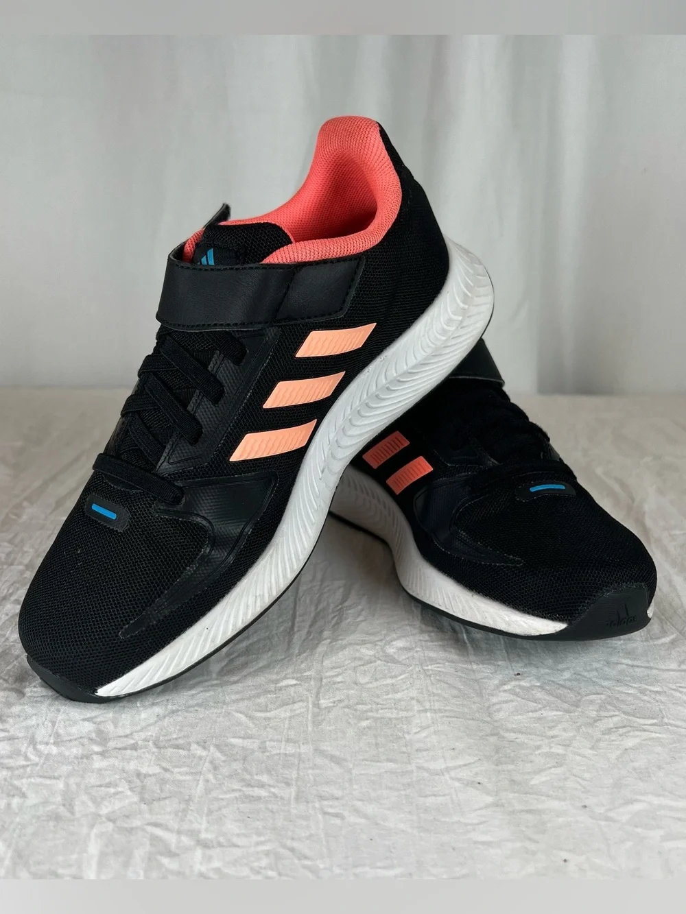 Adidas Runfalcon 2.0 Youth sz2.5 Black&Coral Sneakers Adjustable Velcro Strap